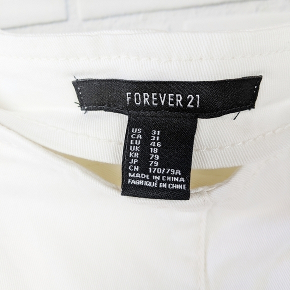 Forever 21 White Jean Shorts Women's 31 - Picture 5 of 6